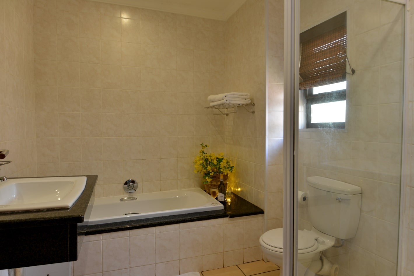 Hippo Bend 6 Sleeper Image 3-min