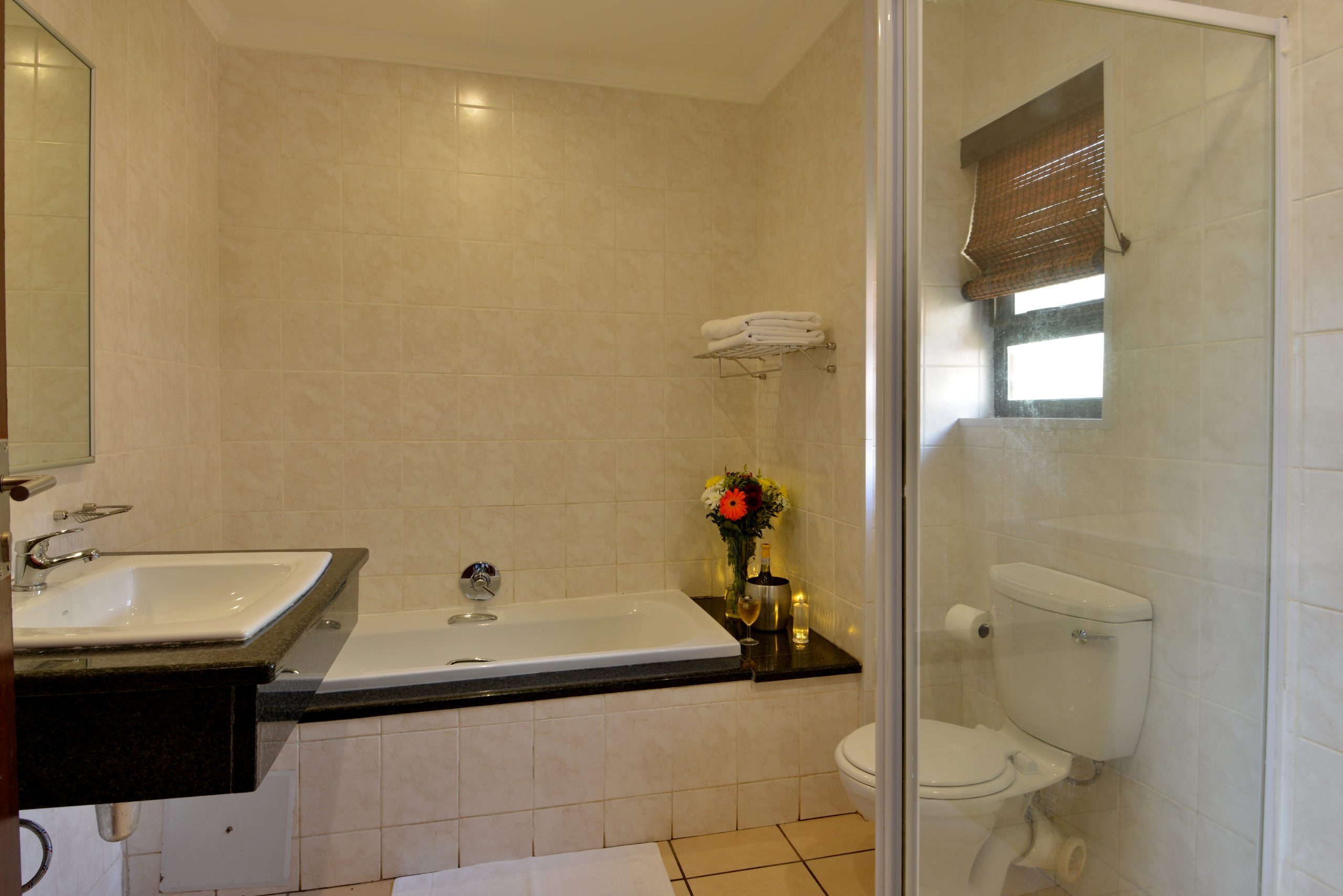 Room HB 3 River View 8 Sleeper (19)