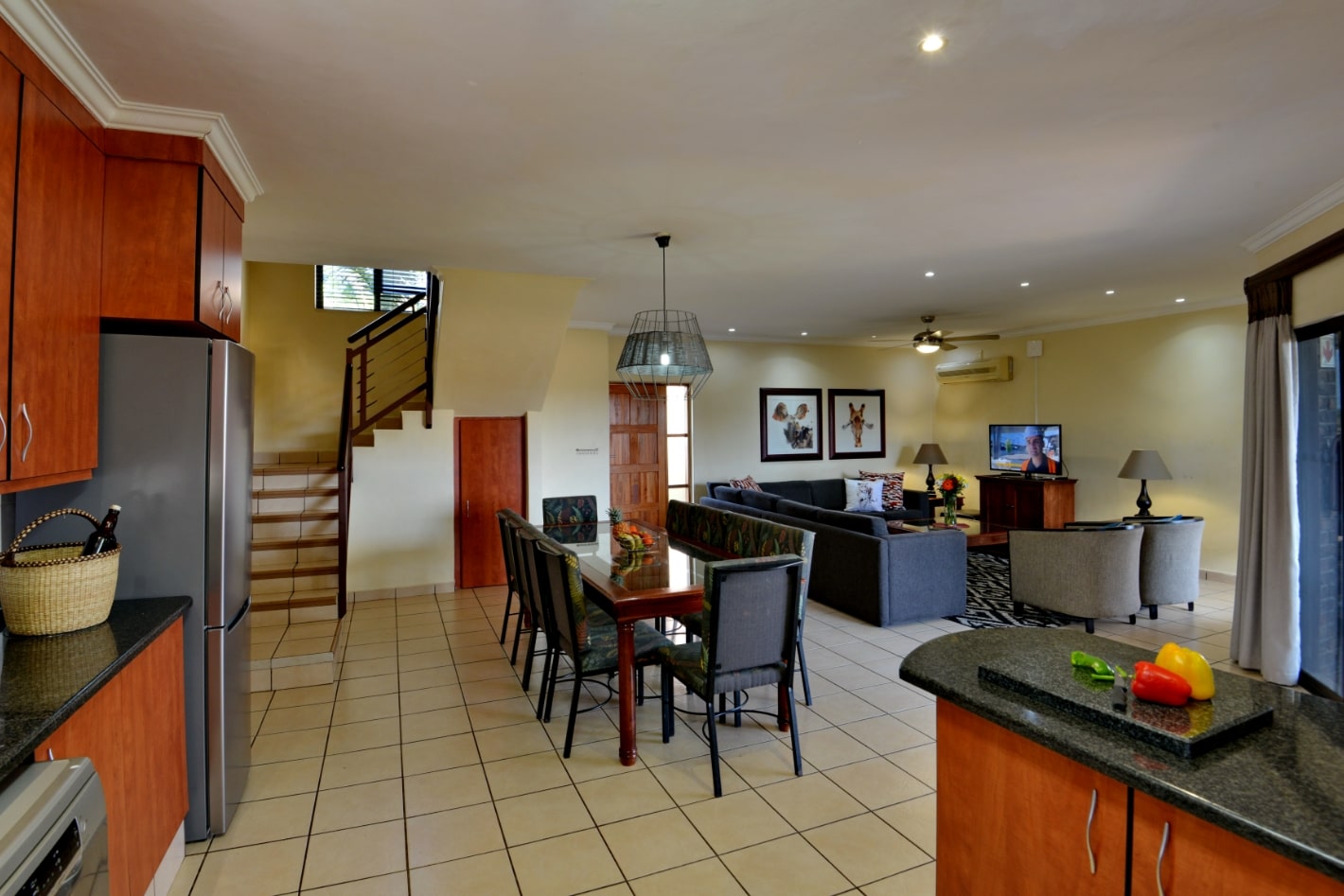 Syndication Image 10-min